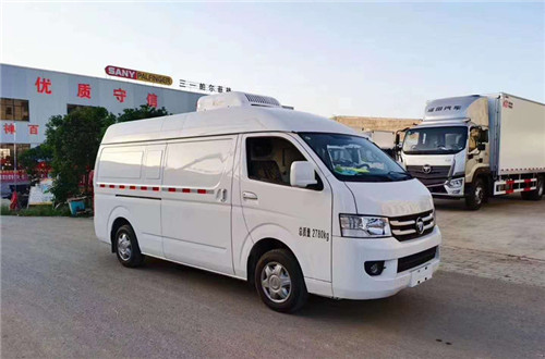 國六福田G7面包冷藏車匹配沈陽航天三菱160馬力汽油發動機，容積5.8方