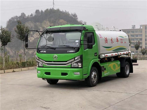 東風福瑞卡6方天然氣灑水車圖片參數(shù)介紹