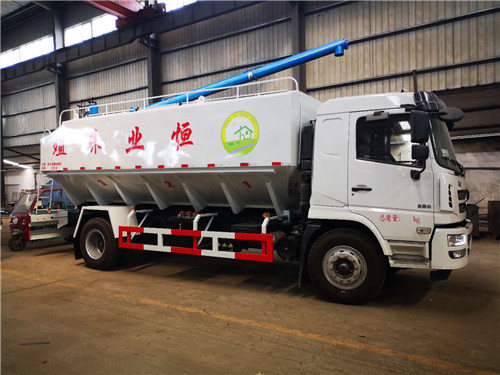 恒業(yè)養(yǎng)殖訂購陜汽20方散裝飼料運輸車已完工，準(zhǔn)備發(fā)車