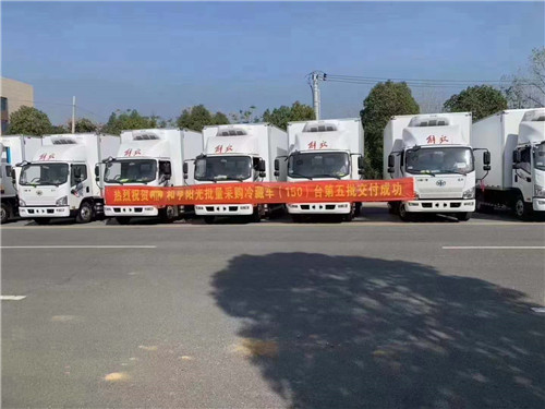 解放J6F國六冷藏車150臺訂單部份車輛發(fā)車中
