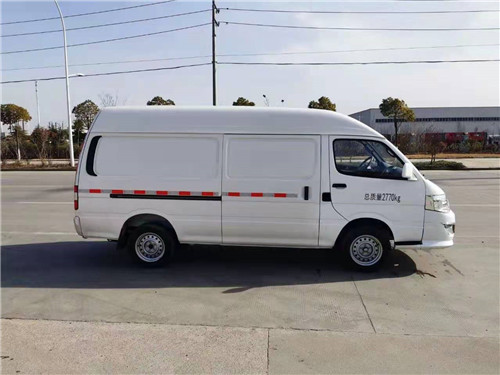 廈門金旅經濟性冷藏車.容積大配置豐富價格實惠！