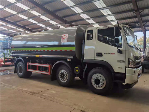 時代領航小三軸綠化噴灑車廠家直銷，價格優惠