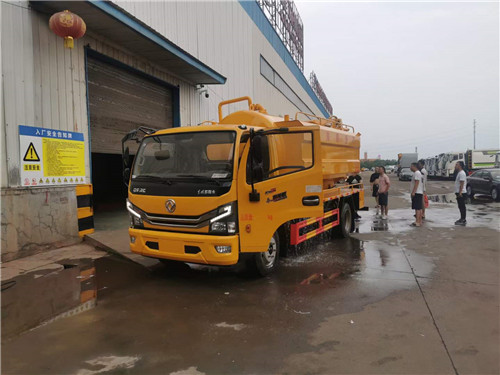 國六東風9+3方清洗吸污車，實車公告，上戶無憂