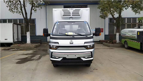 重汽豪沃智相3.8米冷藏車圖片參數介紹