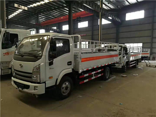 4臺上駿X100氣瓶運輸車 4臺上駿X100氣瓶運輸車