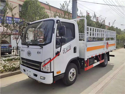 1574149169935424.jpg 解放415米氣瓶運輸車 (2).jpg