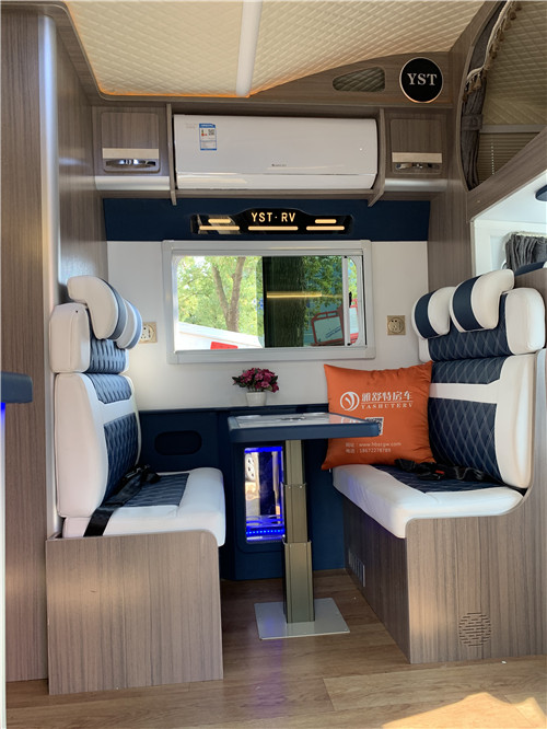 依維柯歐勝C型4-6人旅居房車內飾圖片