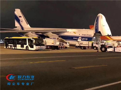 程力集團彰顯大企風范，八天交付45臺東風天錦抑塵車出口阿聯酋！