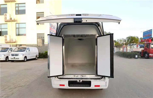 1589254075891059.jpg 國(guó)六福田G7面包冷藏車 (2).jpg