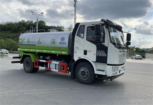 1594022029139126.jpg 國(guó)六解放12方灑水車 (1).jpg