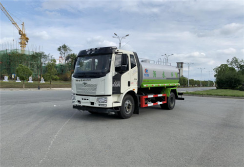 1594022036357163.jpg 國(guó)六解放12方灑水車 (3).jpg