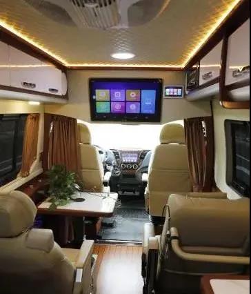 程力威牌高端福祉房車 程力威牌高端福祉房車