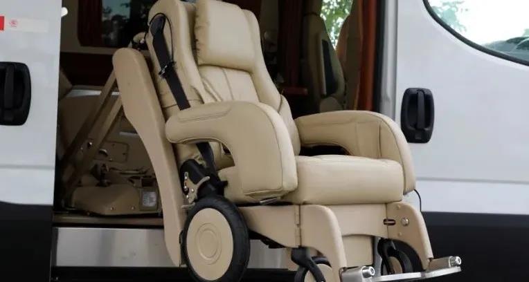 程力威牌高端福祉房車 程力威牌高端福祉房車