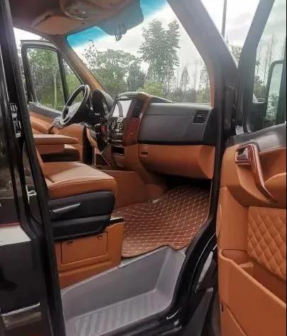 程力高端奔馳無線通信壓制車 程力高端奔馳無線通信壓制車