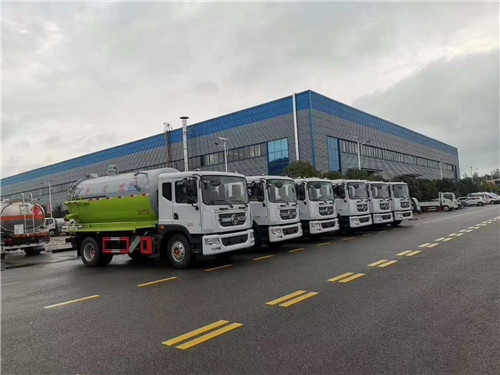 1597028678293347.jpg 東風多利卡D9國六12吸污車6臺齊發 (4).jpg