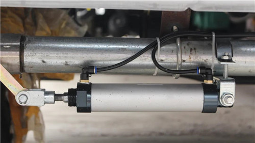 1600912690113603.jpg 國六柳汽后雙橋抑塵車(方罐-CLW5250TDYL6選裝60-120米霧炮) (14).jpg