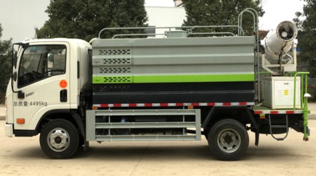 成都大運防役消毒灑水車 成都大運防役消毒灑水車