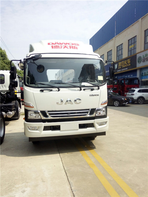 江淮德沃斯V8國六5.48米冷藏車 江淮德沃斯V8國六5.48米冷藏車