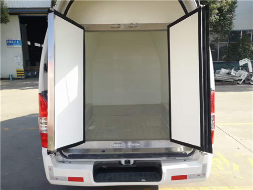 國六福田風景G7雙排面包冷藏車 國六福田風景G7雙排面包冷藏車