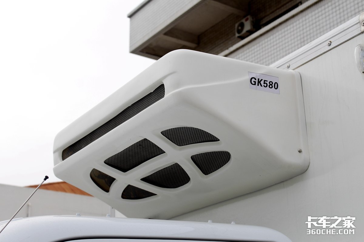 2.3L全柴機&nbsp;途逸冷藏車可以合規拉1.8噸