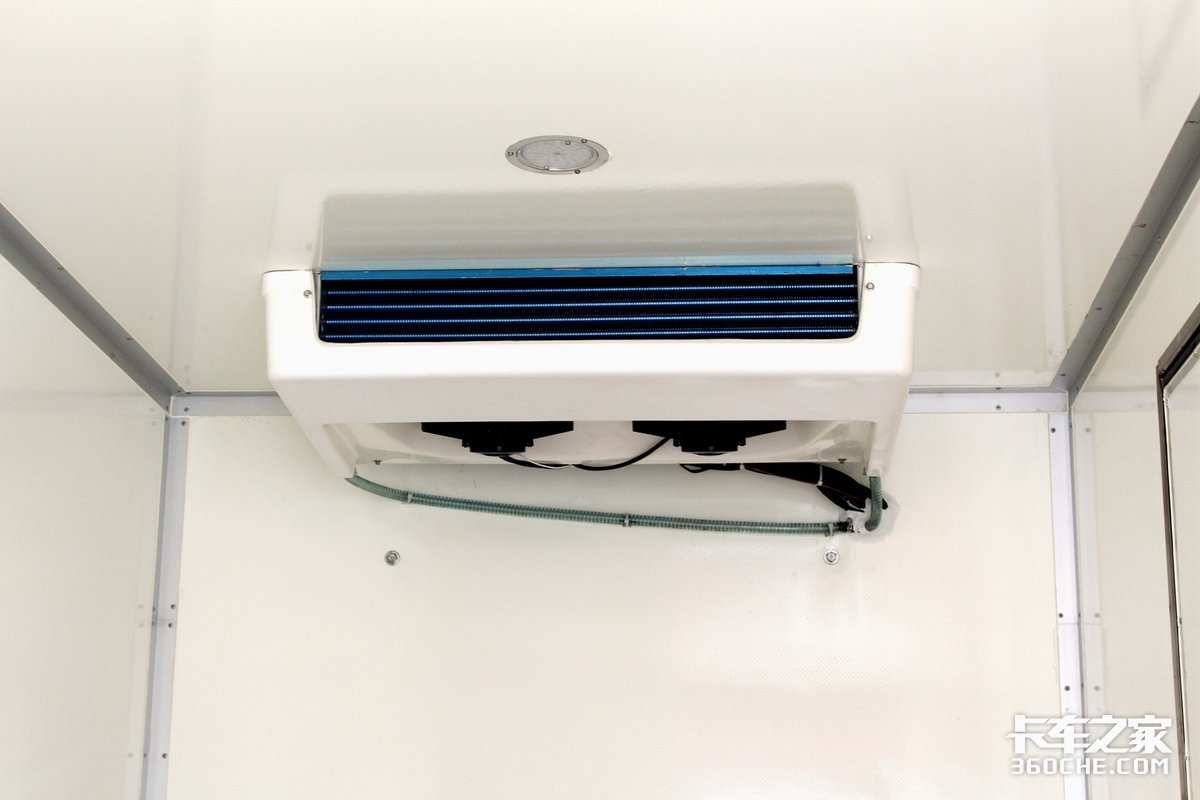 2.3L全柴機&nbsp;途逸冷藏車可以合規拉1.8噸