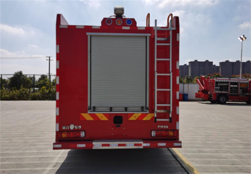 CLW5190GXFSG80HW 型 型重汽豪沃水罐消防車 CLW5190GXFSG80HW 型 型重汽豪沃水罐消防車