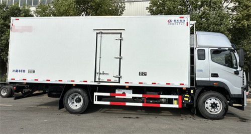 1690189142102673.jpg 福田歐航高頂雙臥冷藏車 (2).jpg