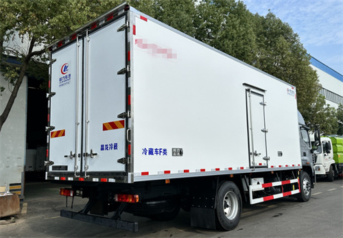 1690189163139371.jpg 福田歐航高頂雙臥冷藏車 (4).jpg
