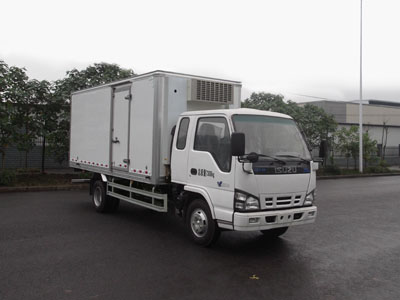 廂長(zhǎng)4.6米冷藏車(chē)