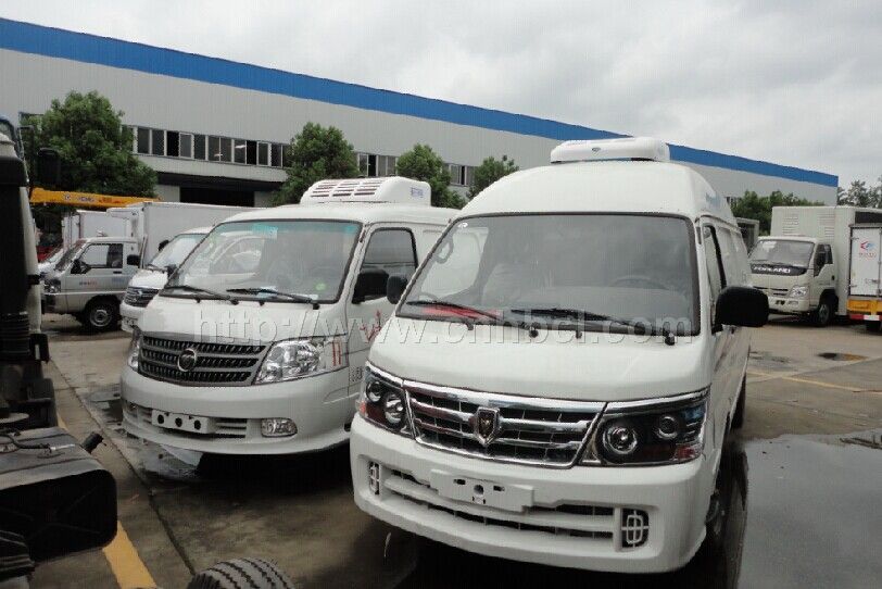 金杯海獅面包冷藏車(chē)